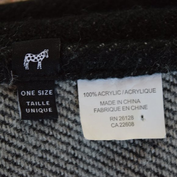 Sweater Wrap - Picture 4 of 6